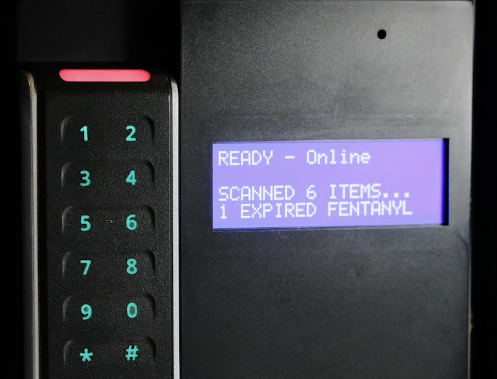 MedixSafe - Automatic RFID Scan Complete